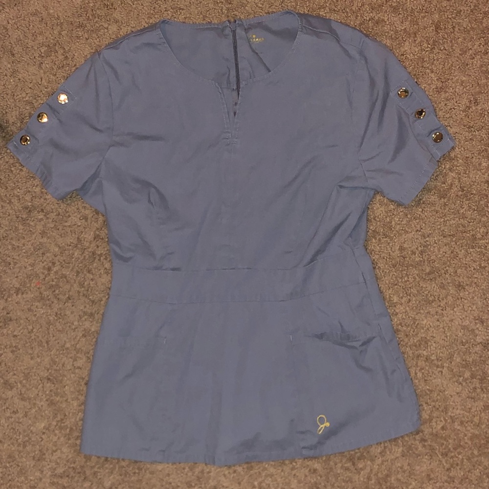 Jaanuu scrub top